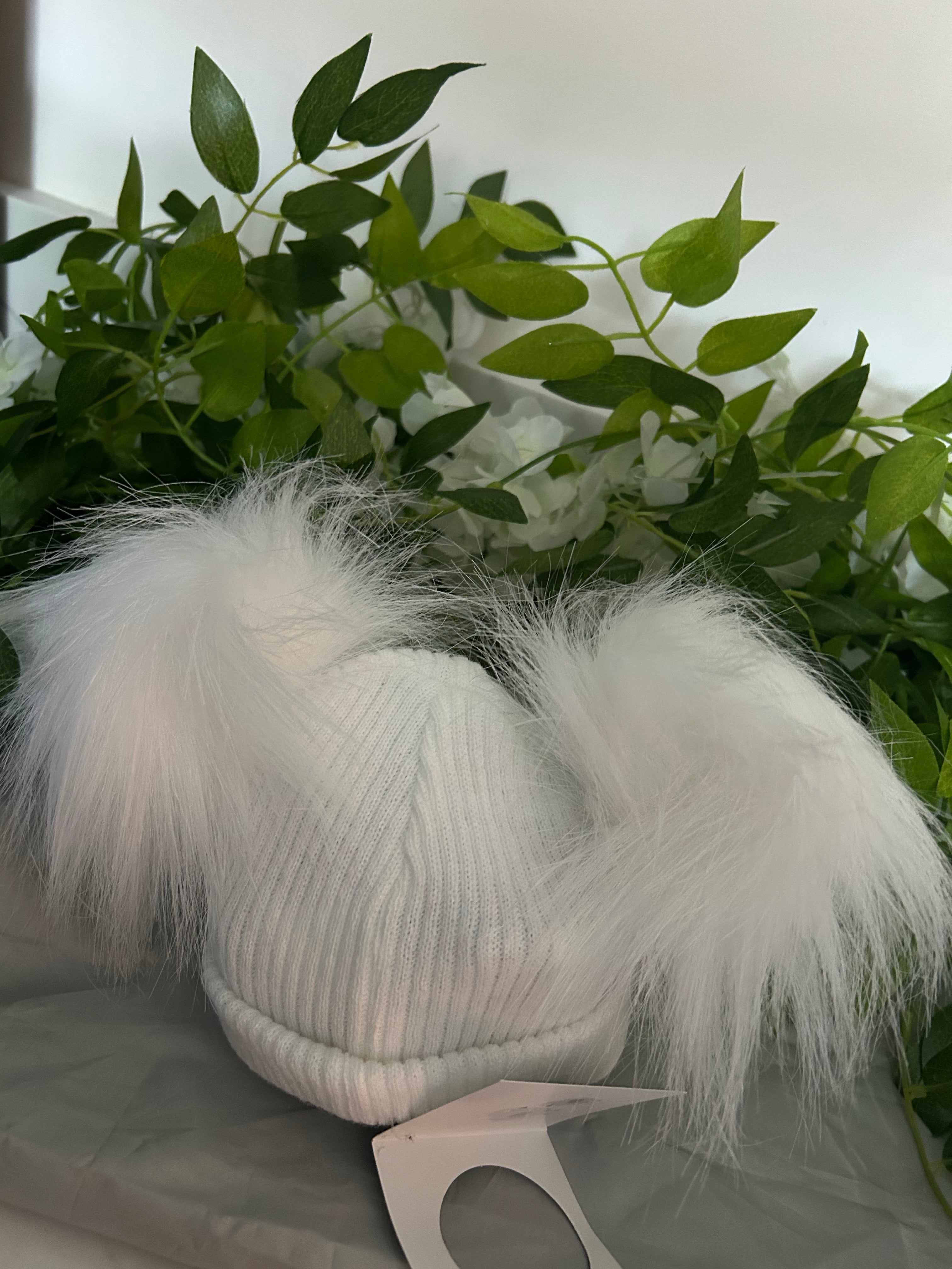 White Pom Pom hat